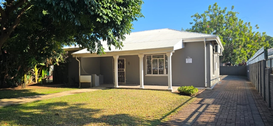 4 Bedroom Property for Sale in Bodorp North West